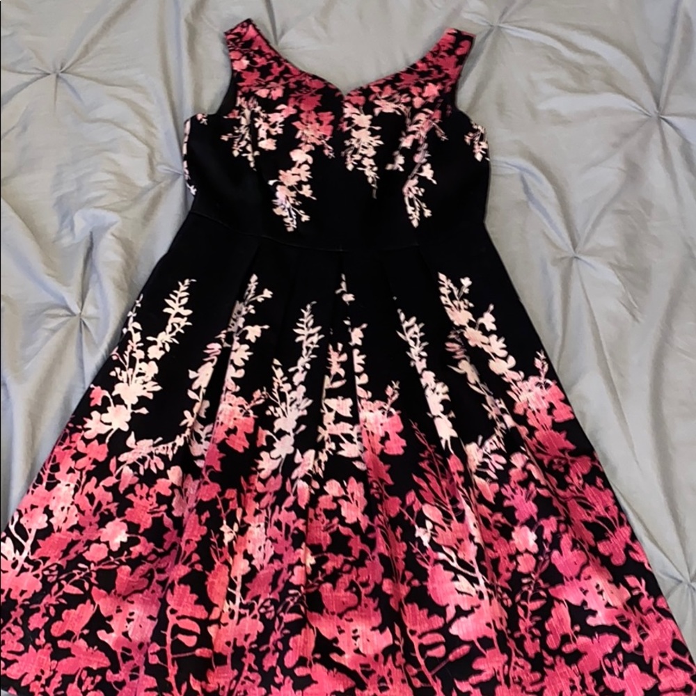WHITE HOUSE | BLACK MARKET dress